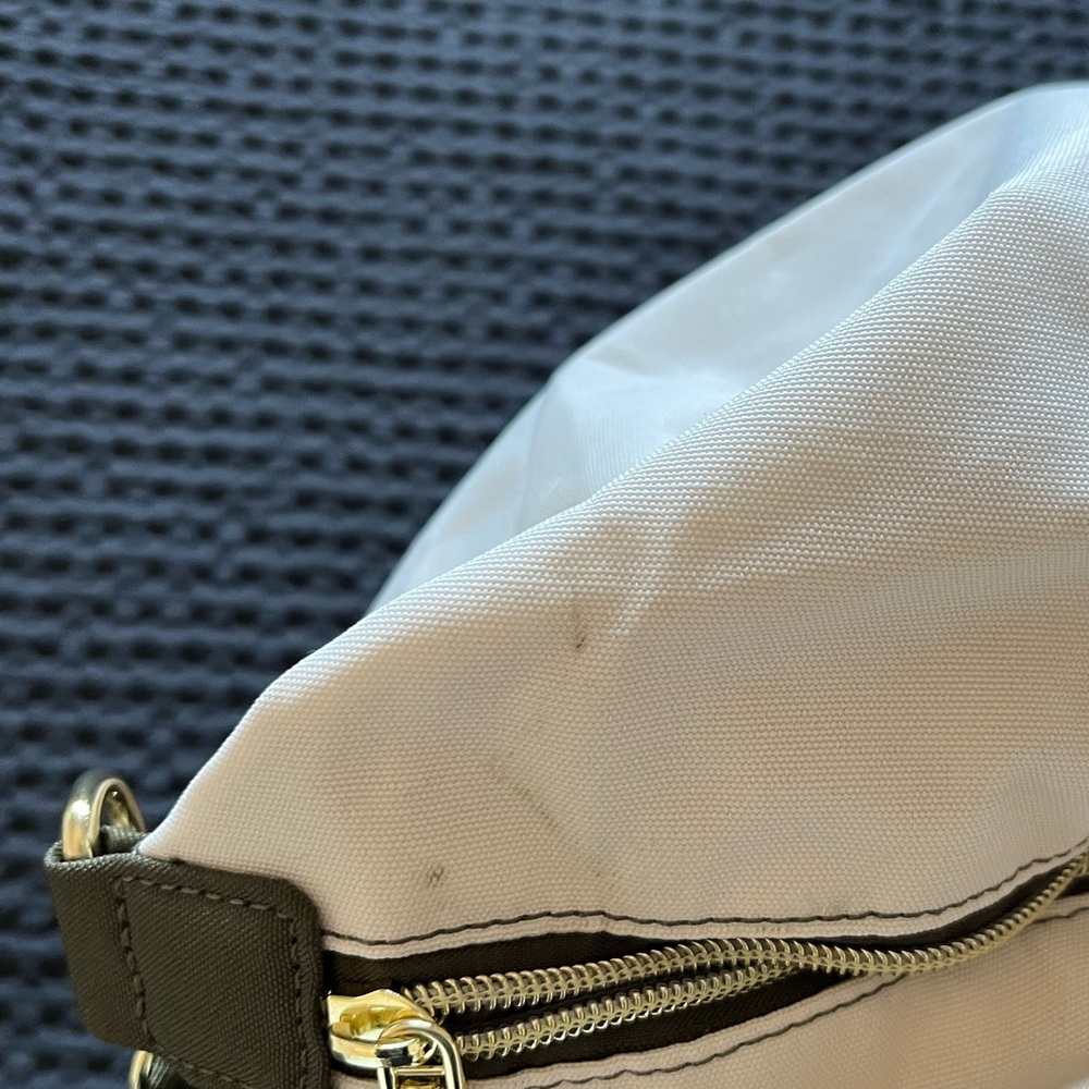 Multi-Color Versatile Travel Bag - Picture 8 of 11